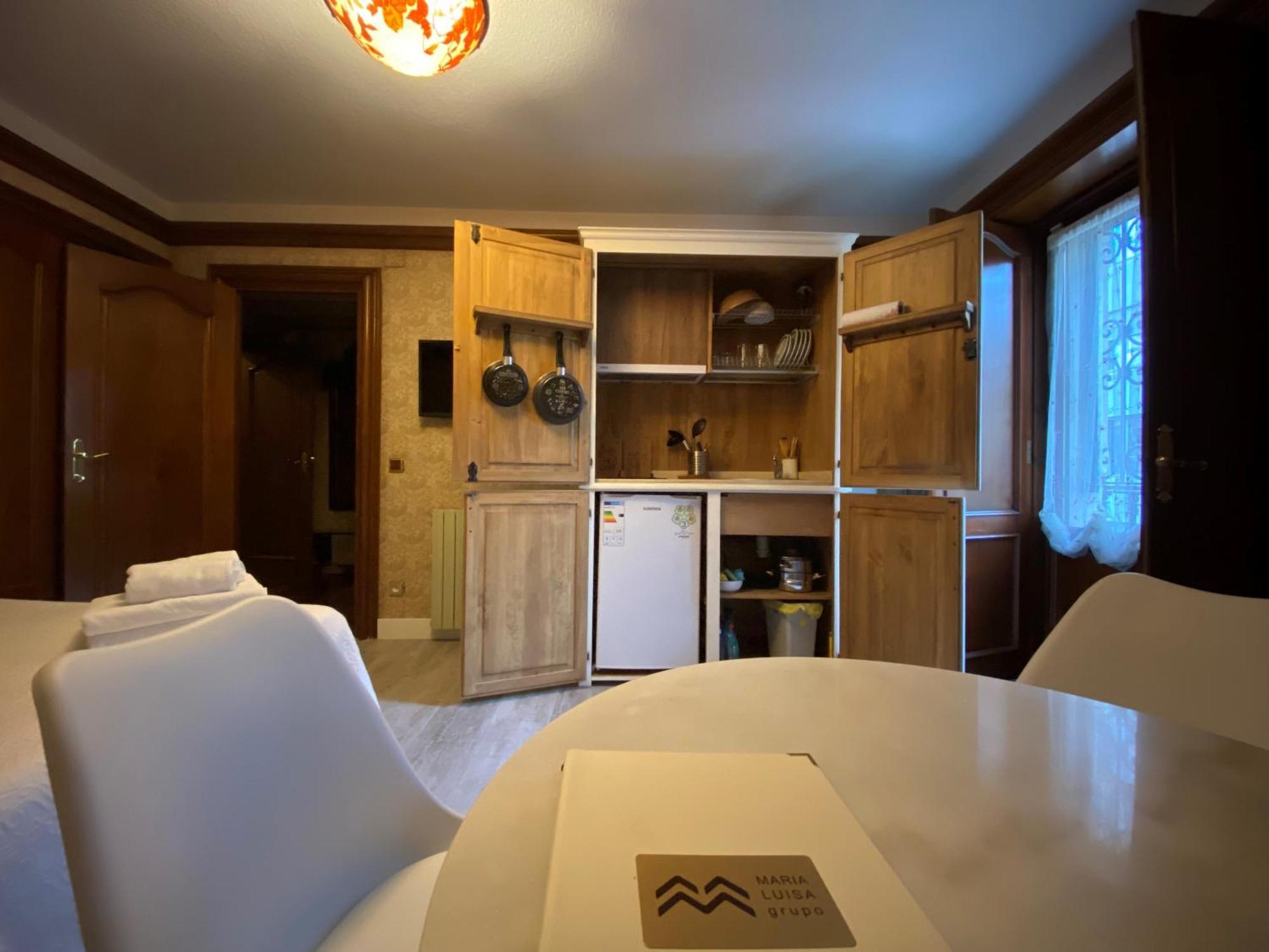 Apartamentos Maria Luisa Burgo Zewnętrze zdjęcie